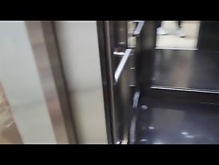 Delivery man fucks client in her kitchen at homeRjP4X